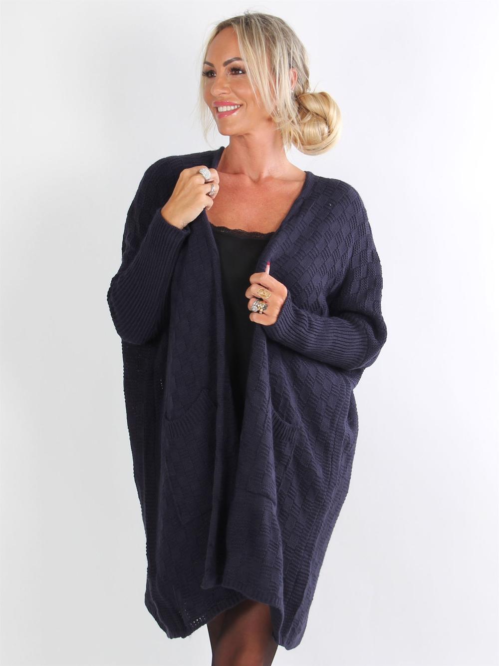 Bekka - Sort strikcardigan med tætte ærmer og lommer